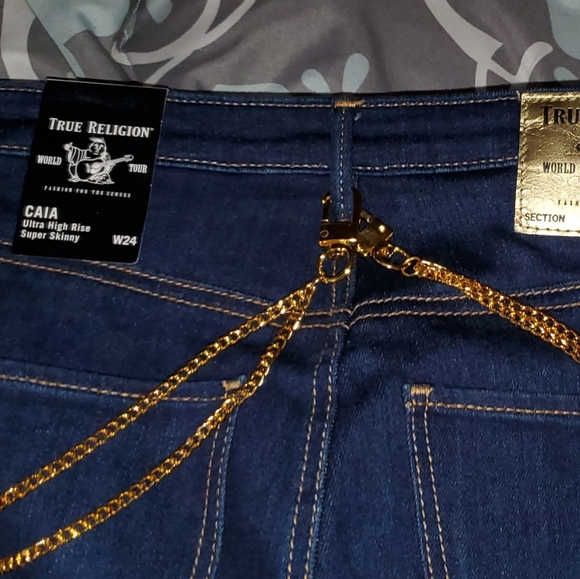 ๐ฅSOLD๐ฅTrue Religion Caia Hi Rise w/Chain Belt - Picture 9 of 10